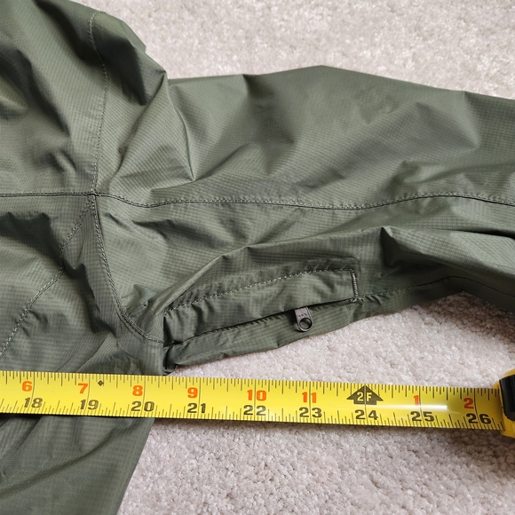 Marmot Women's Green Waterproof Jacket - Picture 13 of 15